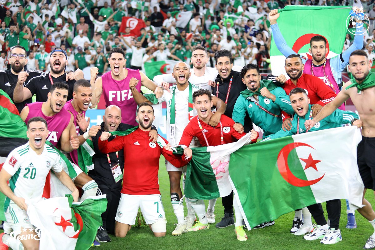 LesVerts's tweet photo. 𝙎𝙚𝙚 𝙮𝙤𝙪 𝙞𝙣 𝙩𝙝𝙚 𝙨𝙚𝙢𝙞 𝙛𝙞𝙣𝙖𝙡 ☄️🤫 
#LesVerts #teamdz 🇩🇿👊🏼 #123vivalAlgérie #LesFennecs #FIFAArabCup2021 https://t.co/yzqY47VhlR
