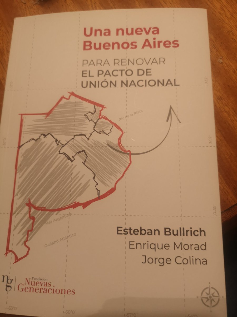 herlombardi's tweet photo. Lectura de sábado.
Una nueva Buenos Aires de mi admirado y querido @estebanbullrich 
Inspirador y no convencional constituye un material imprescindible para pensar una nueva propuesta para un futuro diferente. https://t.co/wLE8arG91w