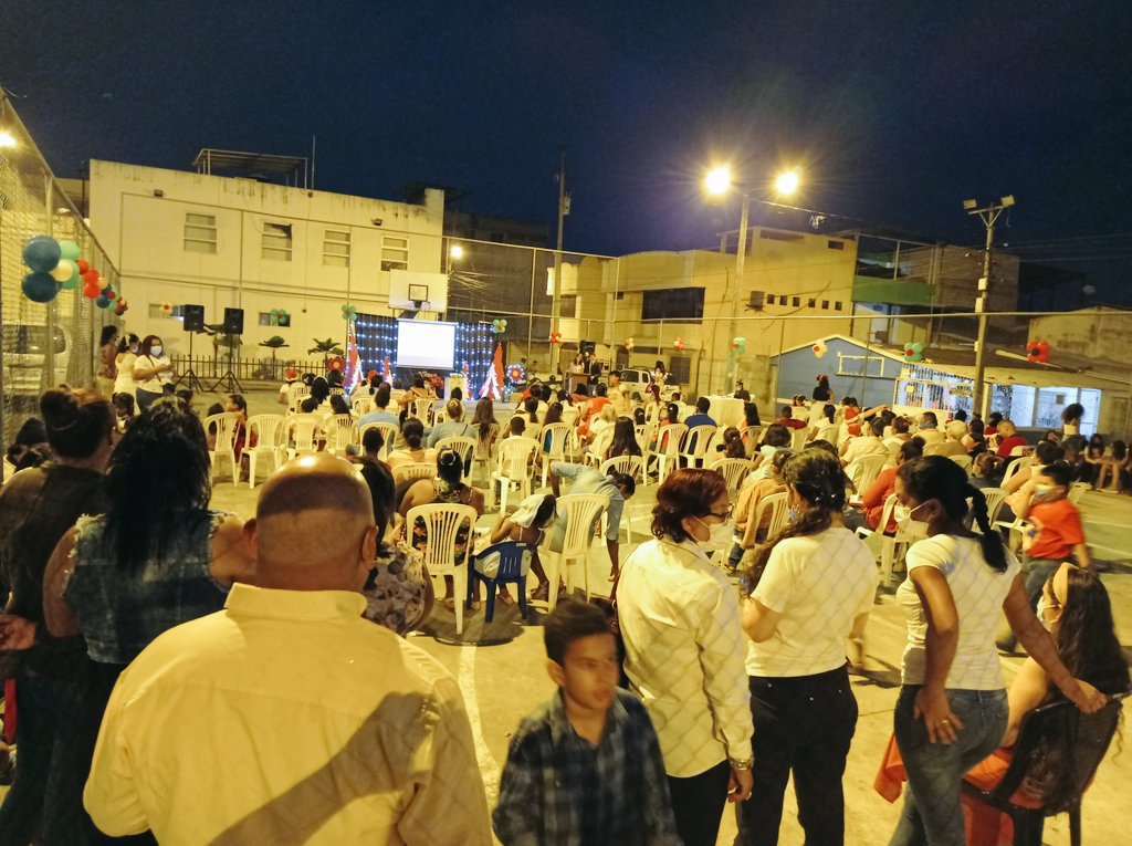 MarioAlvaradoEc's tweet photo. Celebramos esta fiesta en familia #csj2021 desde Esmeraldas-Ecuador https://t.co/Uw45pnCAUh