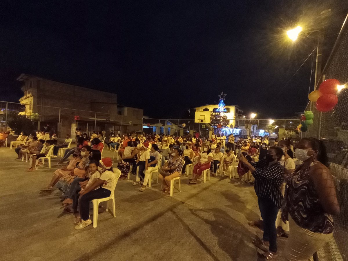 MarioAlvaradoEc's tweet photo. Celebramos esta fiesta en familia #csj2021 desde Esmeraldas-Ecuador https://t.co/Uw45pnCAUh