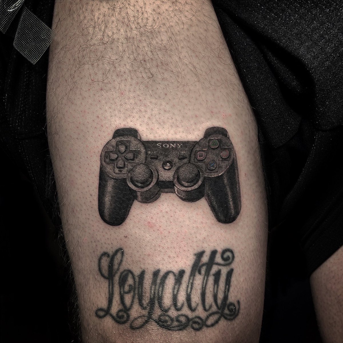 PS3 Owner (Eighteen Visions - Victim) — episodes, image size:1200x1200