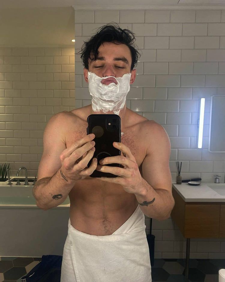 DynevorPaxton's tweet photo. I'm too sexy for my shirt
Too sexy for my shirt
So sexy it hurts https://t.co/2p2SI2ZZzZ