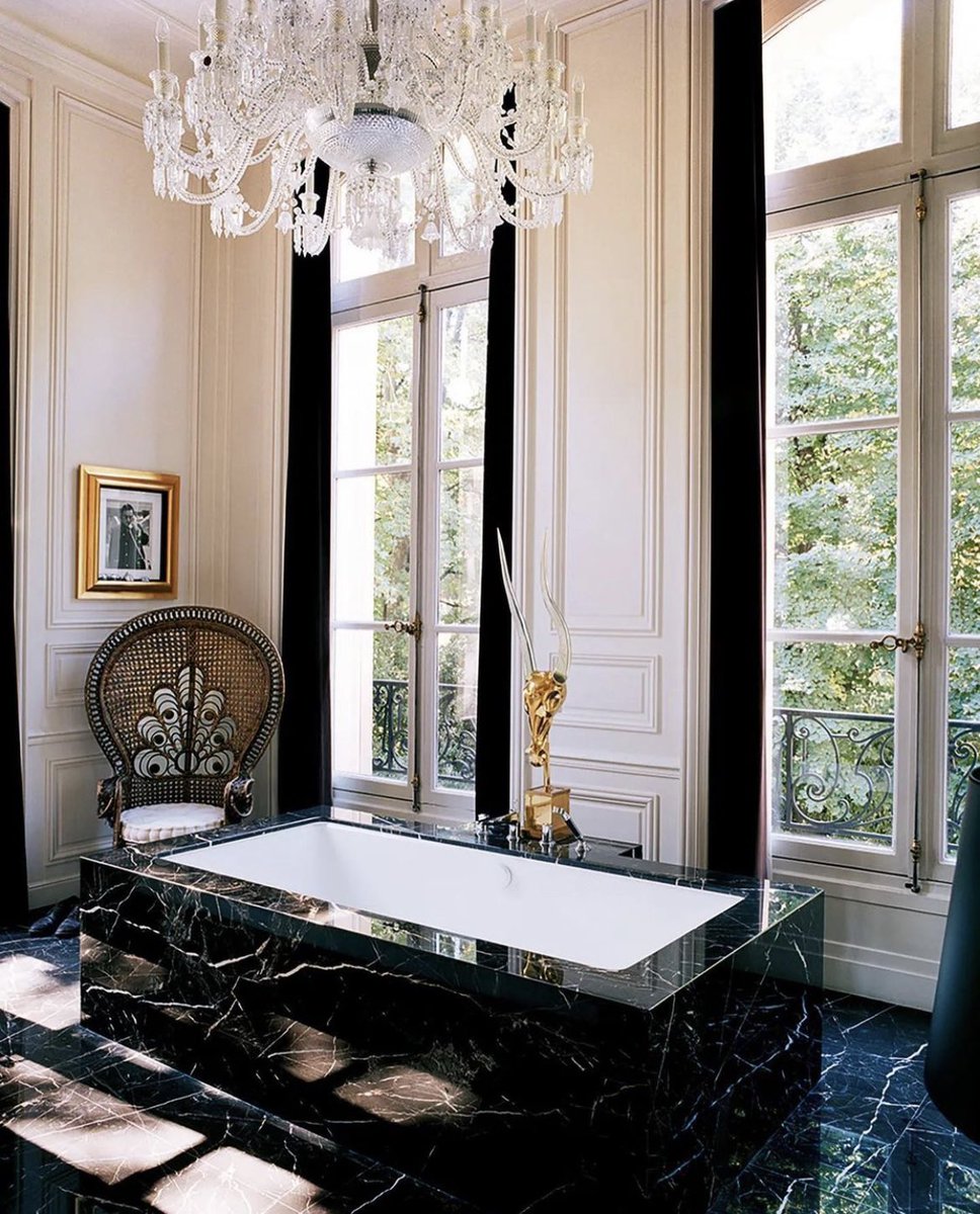 luvmiu13's tweet photo. lenny kravitz’s paris townhouse https://t.co/TelJrlwS2h