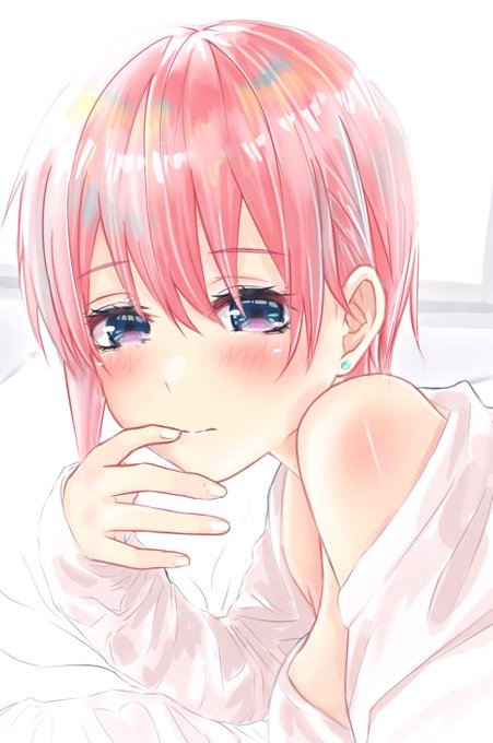 泉 シンさんがTwitterに投稿した中野一花(五等分の花嫁)のイラスト。