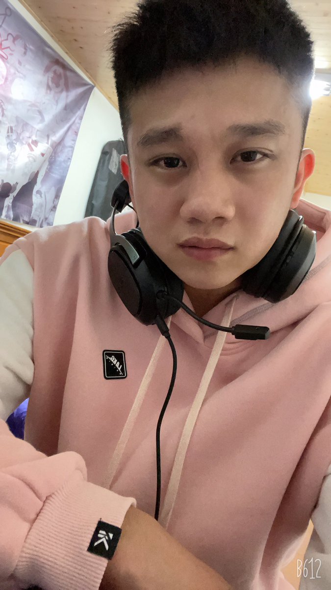 score037's tweet photo. 生日要快樂 https://t.co/GAUKsLQrGF