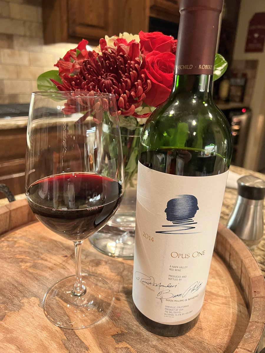 Texas Wineaux tweet media