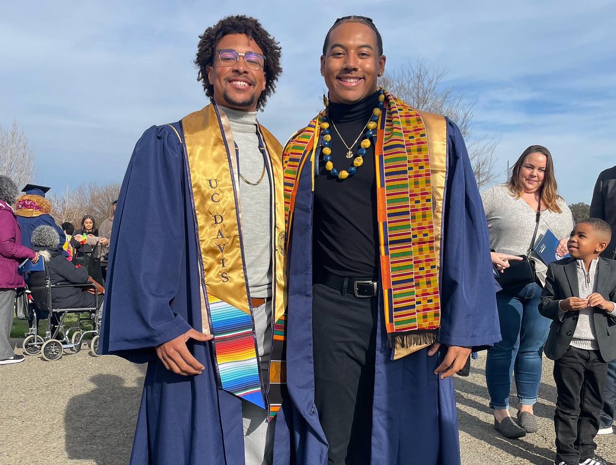 algery3_'s tweet photo. 5 yrs later officially a UCD Grad 🎓 https://t.co/lXbFFUVvun