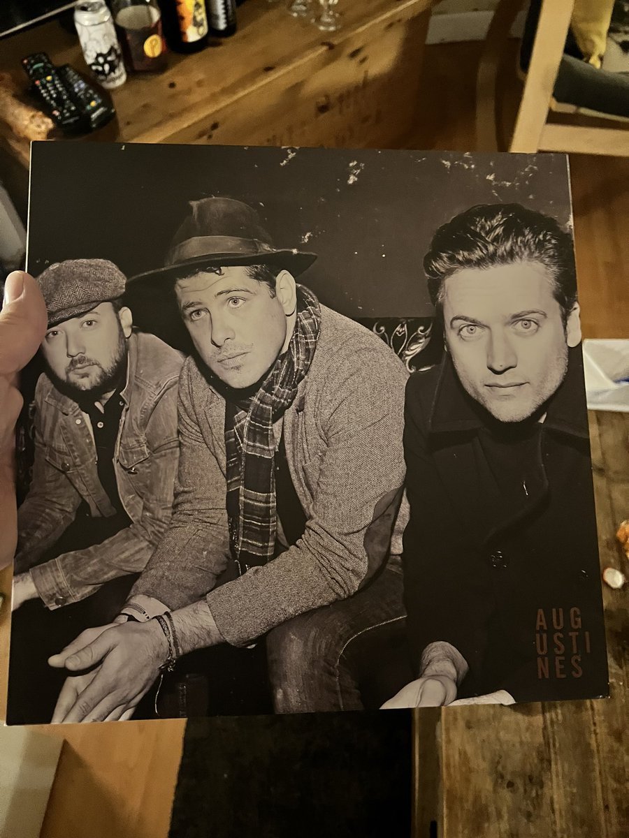 classicminipup's tweet photo. A massive thank you to @300BearHeads  for being an excellent host tonight #greatbeer #aspotonchilli #greatmusic    #goodcraic and @NJHORROBIN for the best album of the night #augustines https://t.co/GNqPOzhjks