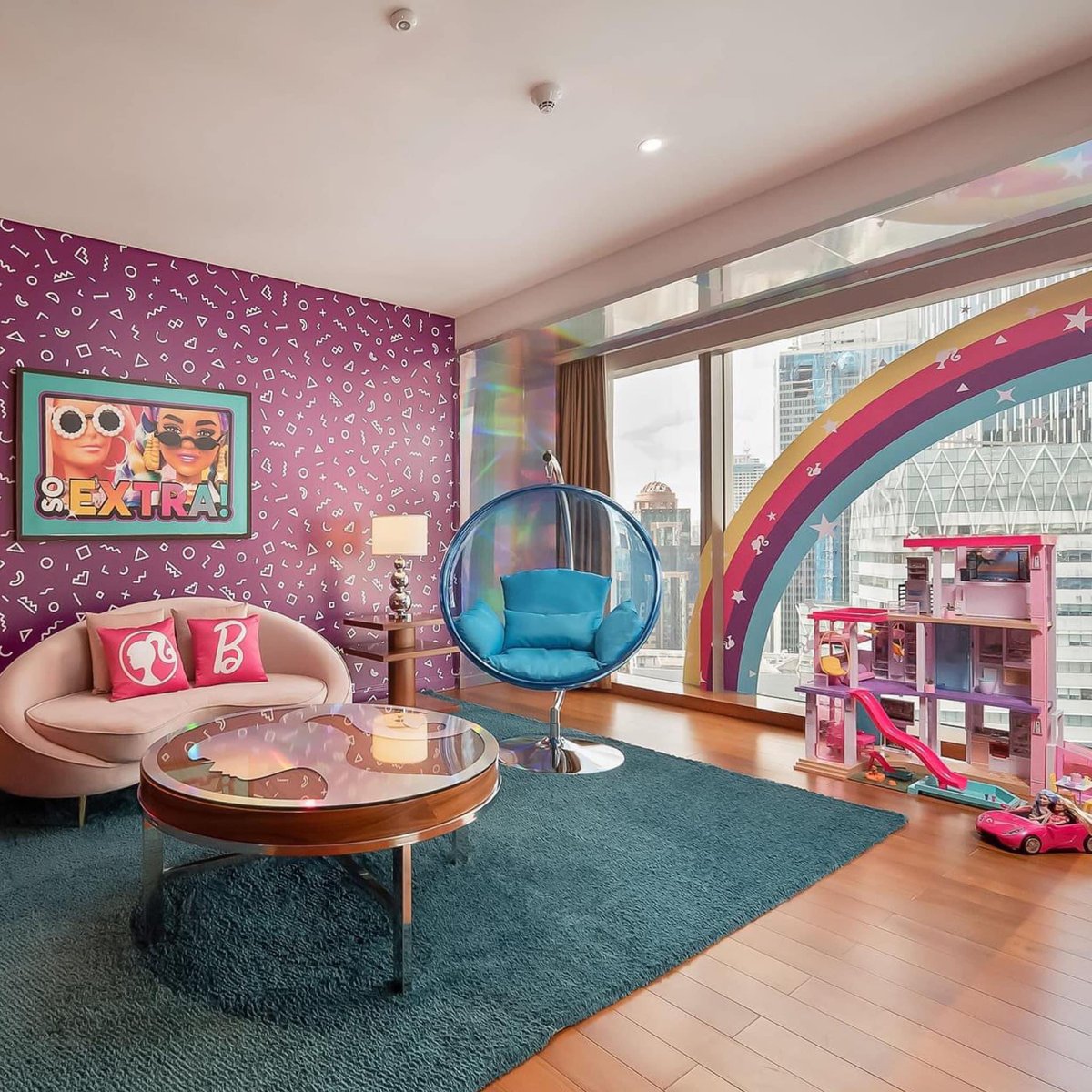 iwanqais's tweet photo. Barbie theme staycation. 🤩

🚏Grand Hyatt Kuala Lumpur https://t.co/T7WNxHrzzY