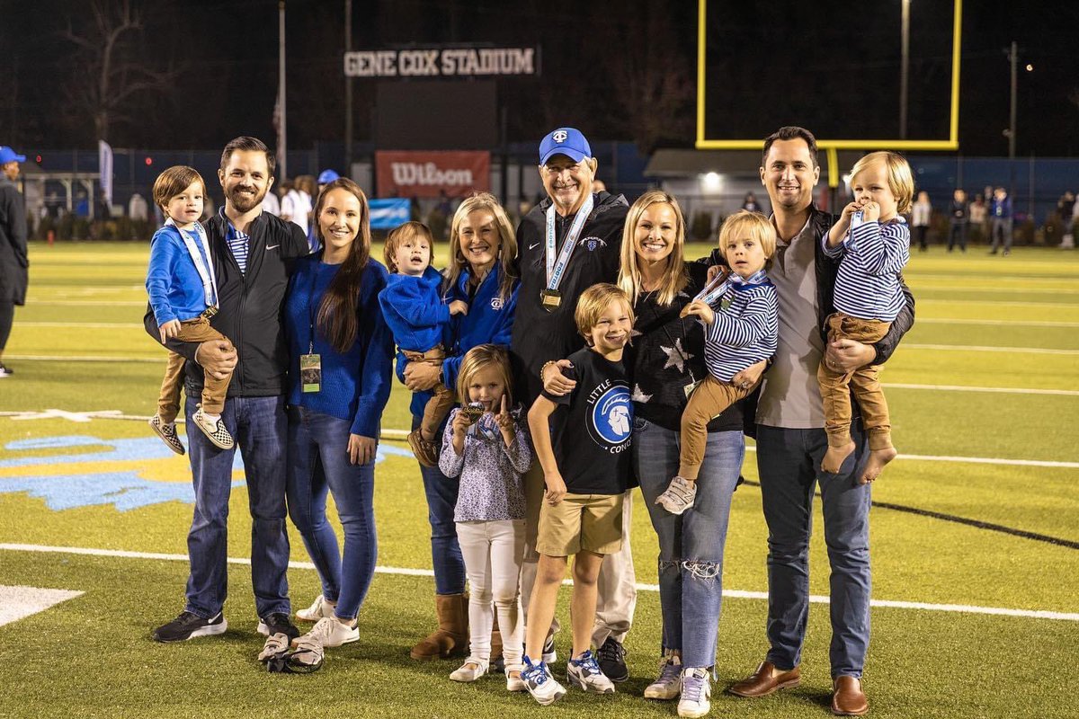 ColinHurley's tweet photo. “A Man of Faith, Family & Football”
“Colin, you ignored the noise, led the team, never made excuses, took on the challenges, played great & responded to adversity. I’m proud of you.”
~Coach V-Man
#TrinityFB🔵
“We’re not done, Coach.”
~Colin Hurley
#ForVMan💙
#Win300 #StateTitle https://t.co/bHxqtUYPxn