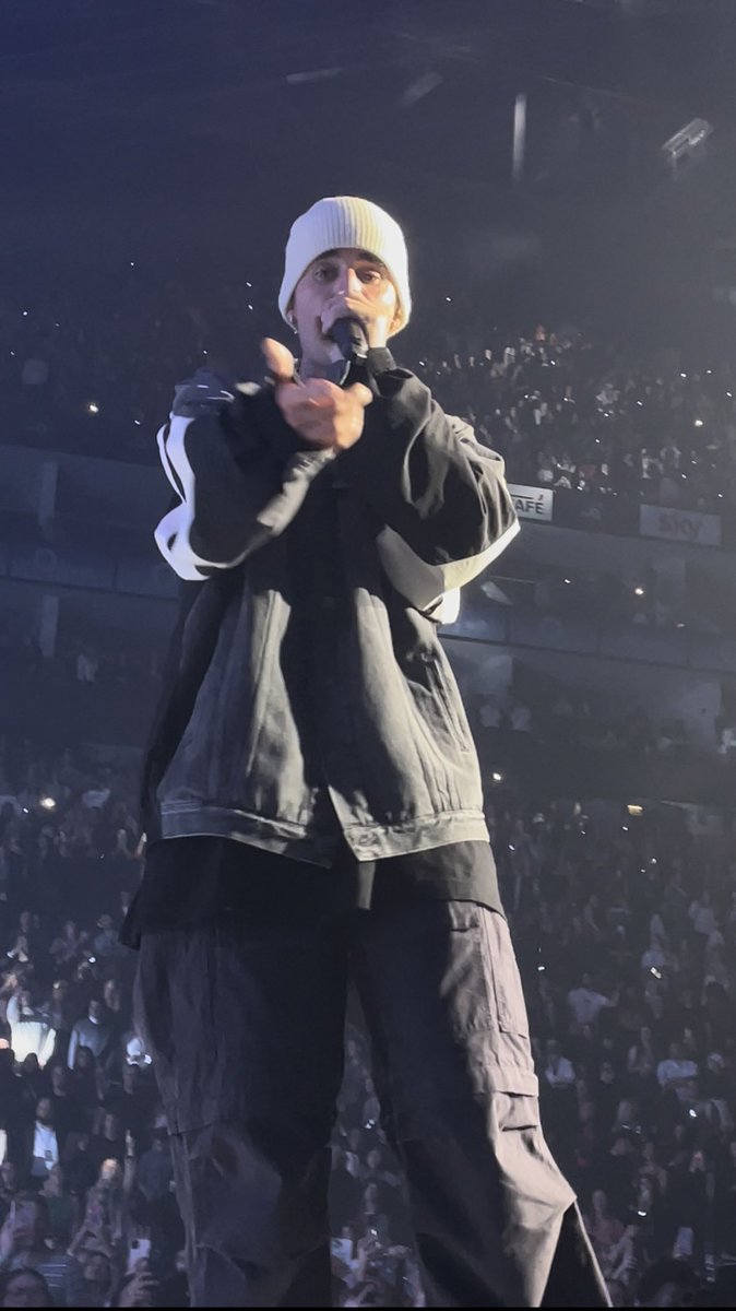 slayedsjustin's tweet photo. manifesting this view for justice tour https://t.co/SYZrMyJjqi