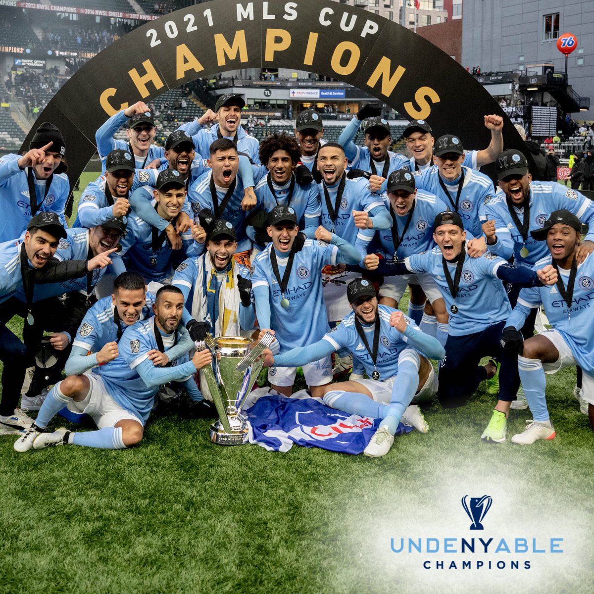 newyorkcityfc's tweet photo. Legends. Forever. ⭐️ #NYCFC https://t.co/zmm1yKe8Fy