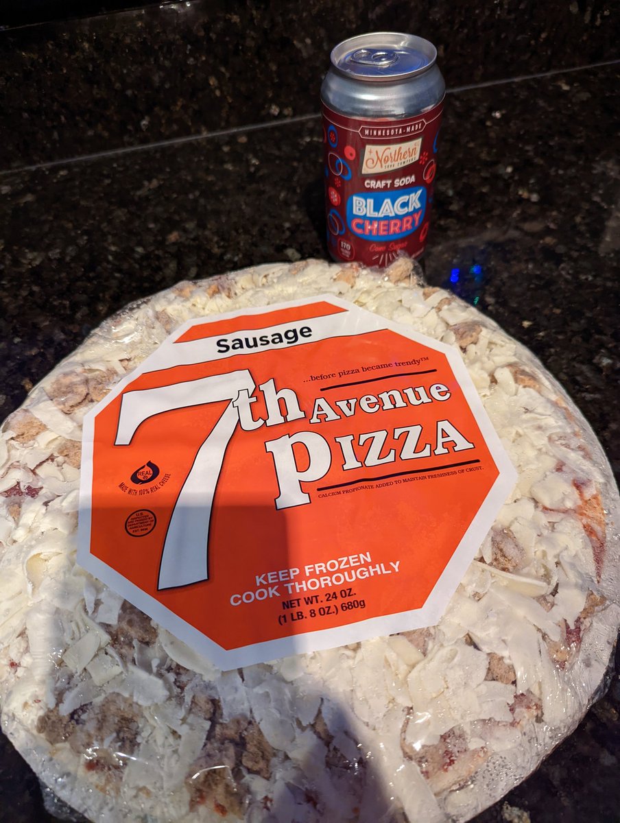 Home from Gophers Women's Hockey and ready for Gophers Volleyball. With a little <a href="/7thavenuepizza/">7th Avenue Pizza</a> &amp; <a href="/NorthernSoda/">Northern Soda</a>