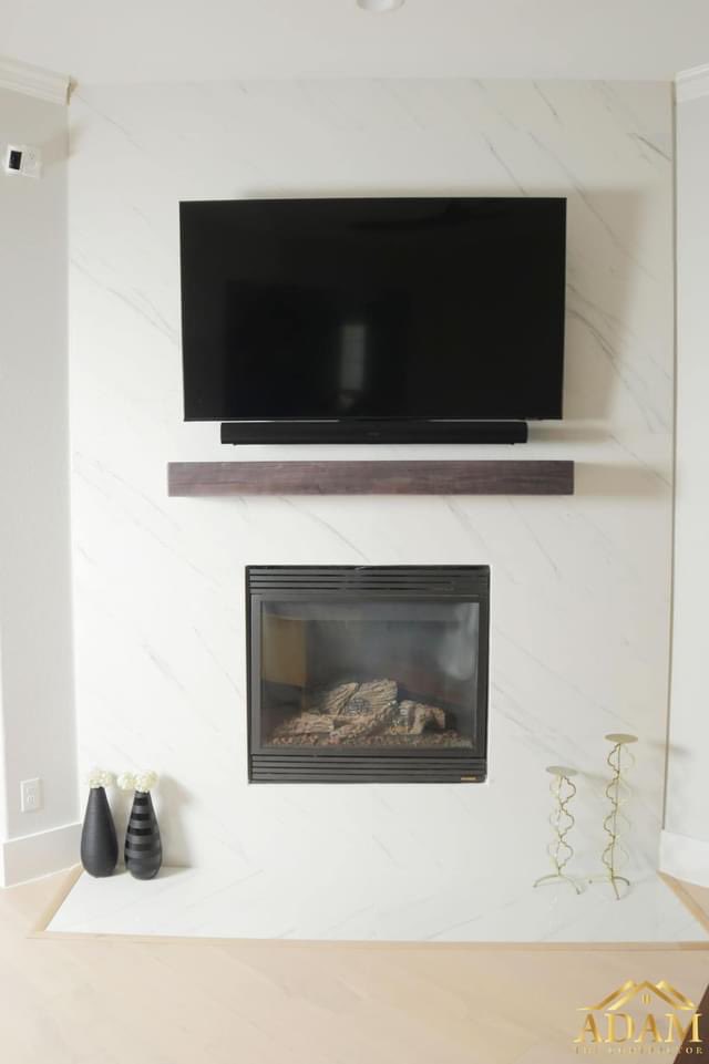 AdamContractor's tweet photo. This modern fireplace is definitely a focal point for the house. It turned out better than we could have hoped. My clients were also amazed! Can you believe that these are large tiles?
#customfireplace
#adamthecontractor
#modern
#irving
#interior_design
#architecture
#art https://t.co/Unr7MDSLag