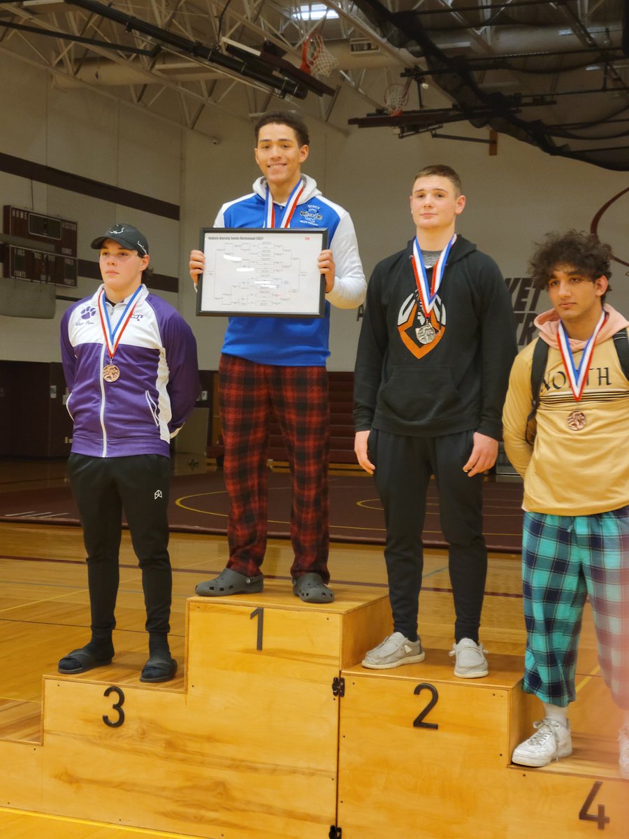 QHS Wrestling tweet media