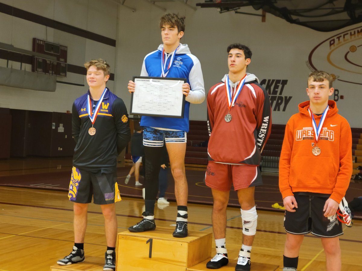 QHS Wrestling tweet media