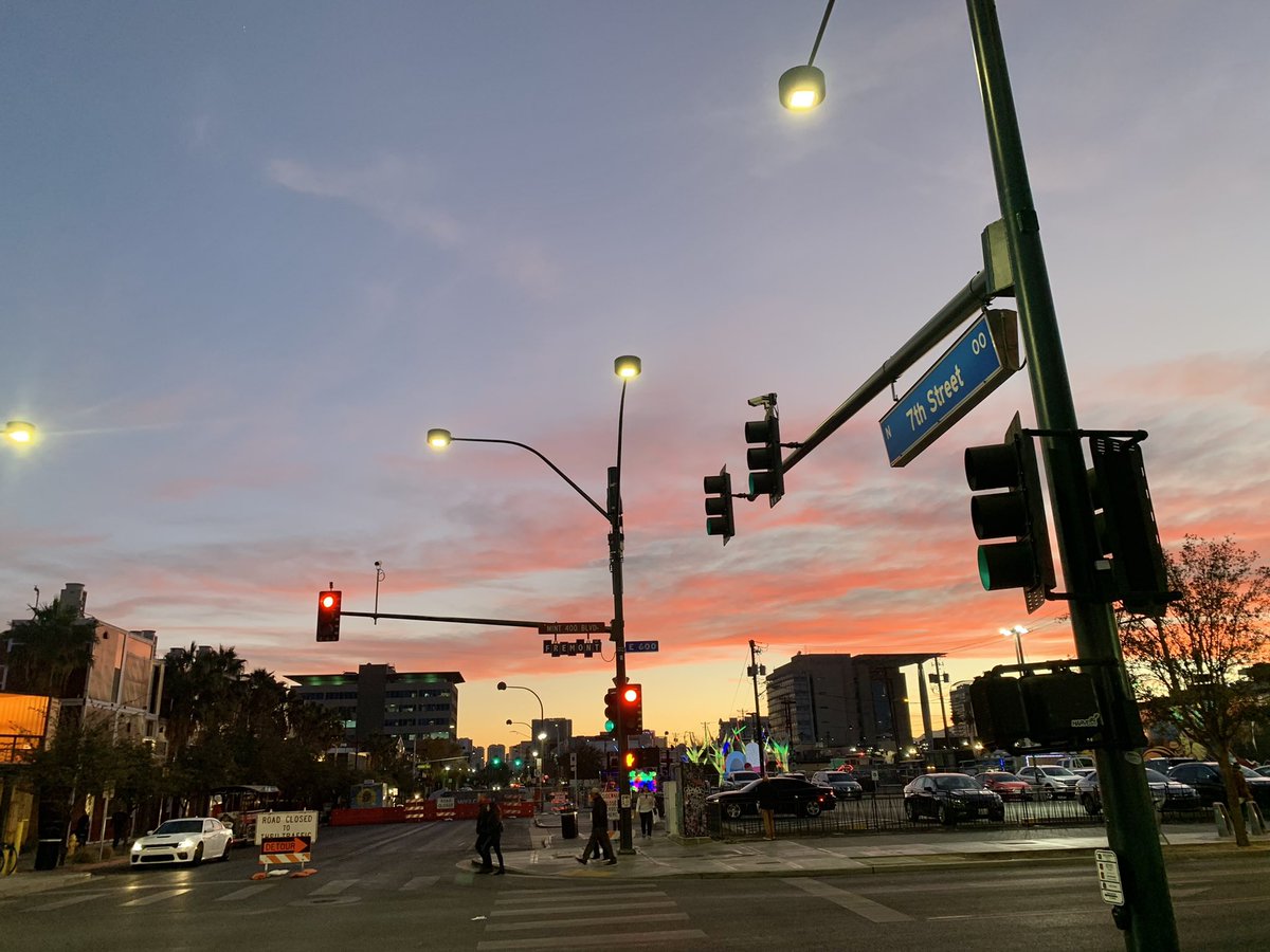 MADKIMBRO's tweet image. ‘Celebration of Life’ for #TonyHsieh. A man known for doing so much for the Downtown Las Vegas Community. The @DTLVAlliance hosted the 8-hour tribute from Container Park to the @FSELV. Full recap at 11pm #8NN