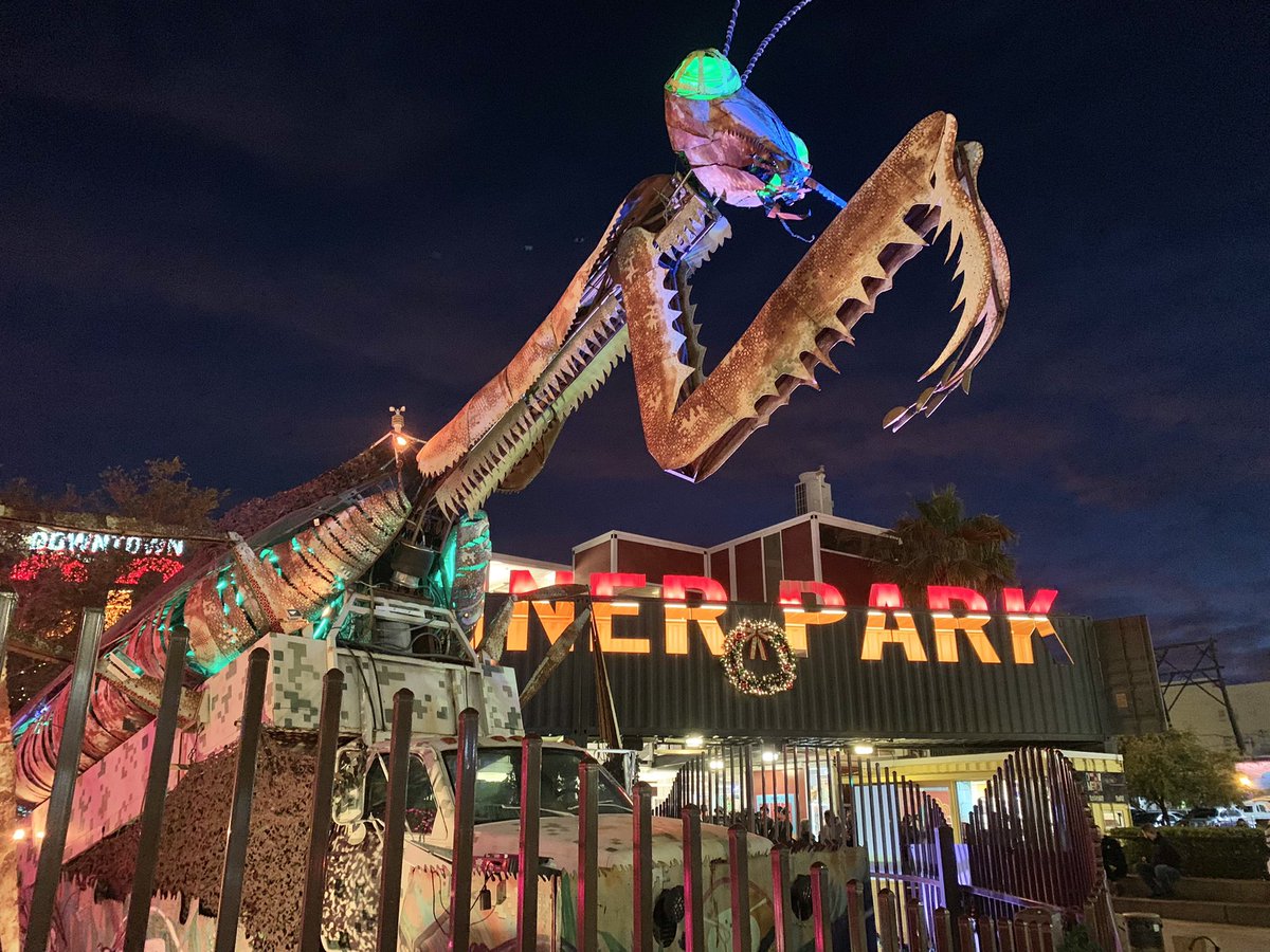 MADKIMBRO's tweet image. ‘Celebration of Life’ for #TonyHsieh. A man known for doing so much for the Downtown Las Vegas Community. The @DTLVAlliance hosted the 8-hour tribute from Container Park to the @FSELV. Full recap at 11pm #8NN