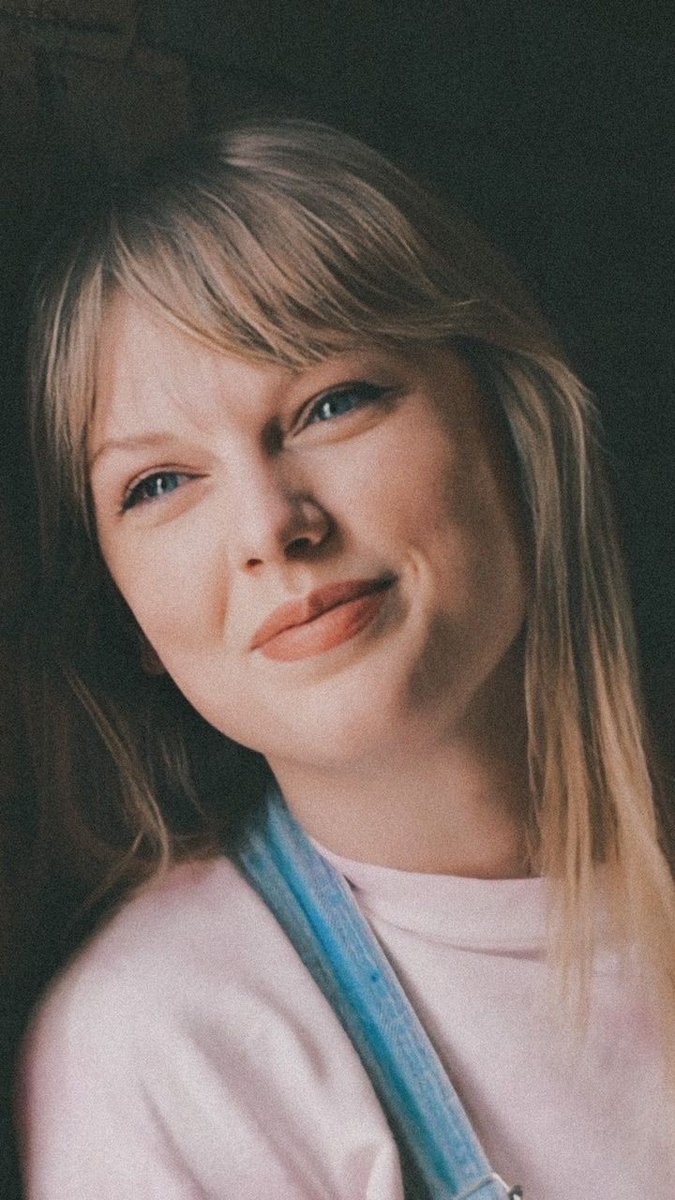 Ben de ppme sapka ekledim cunku neden olmasin , abi hawkeye izliyorum 4 ü de izledim dün natasha fanlari izlememeli su diziyi her natasha dediginde aglayacak gibi oluyom aq hwrkes yelenanin geldigine cok sasirmis ama ben zaten aq twitterindan spoi yemistim 😒 #HawkeyeSeries