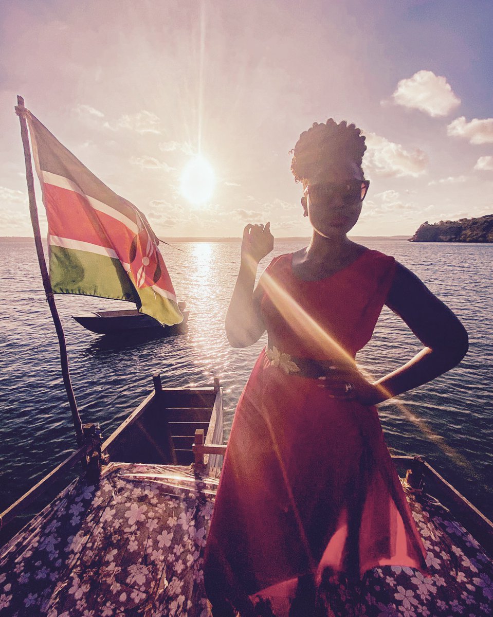 Happy Jamhuri Day 🇰🇪

Ee Mungu nguvu yetu
Ilete baraka kwetu
Haki iwe ngao na mlinzi
Natukae na udugu
Amani na uhuru
Raha tupate na ustawi.
🙏🏾✨