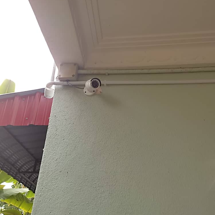 mont_security's tweet photo. Duduk jauh dari keluarga?? 
Risau keselamatan ahli keluarga yang jauh di kampung?? 

Tak perlu risau lagi, dengan memasang sistem CCTV anda boleh pantau ahli keluarga anda dimana-mana sahaja anda berada https://t.co/XrAbAwZk3G