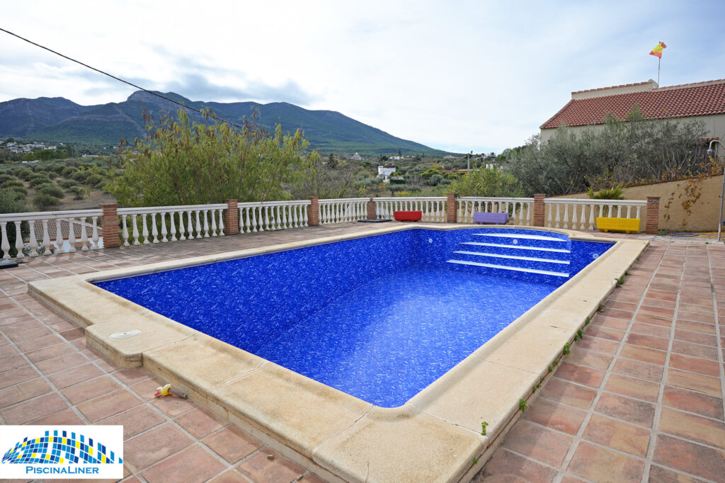 Piscina Liner tweet media