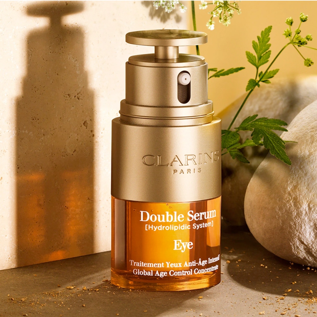 Galaperfumeries's tweet photo. Double Serum Eye, l'eficàcia del sèrum supervendes de Clarins, ara per al contorn dels ulls. https://t.co/C6iBQaL35O