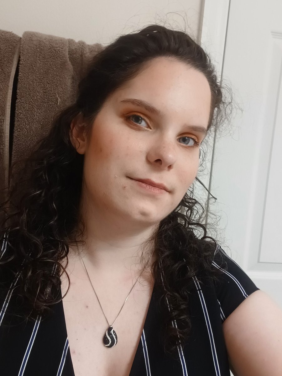 Sheridan32100's tweet photo. I'm not the type to post pictures ever but thanks to my aunt, I finally didn't hate my appearance today for the first time in a long while. I can't remember the last time I saw my own potential. Hopefully this is the beginning of a new chapter. Baby steps, and all that. https://t.co/F8G6aYLYtE