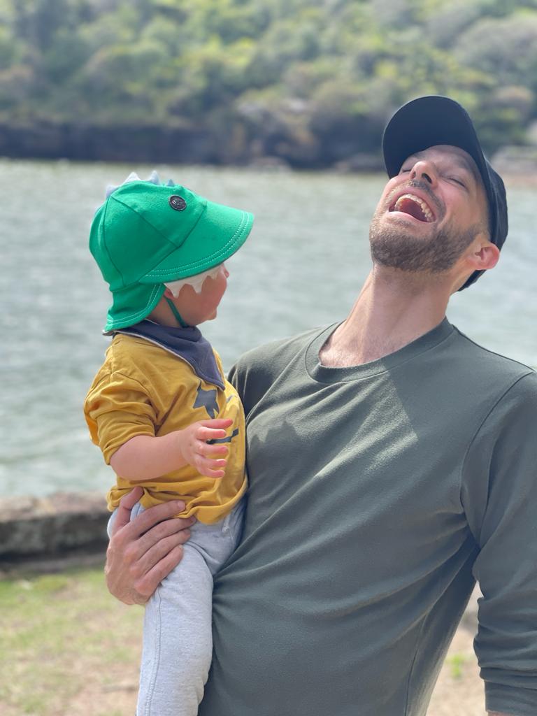 Kunyeti_'s tweet photo. Went for a walk with my wife and son today. We had some laughs. #cryptodads hat keeping me from getting a sunburned scalp #baldproblems https://t.co/gIMAczJDNU