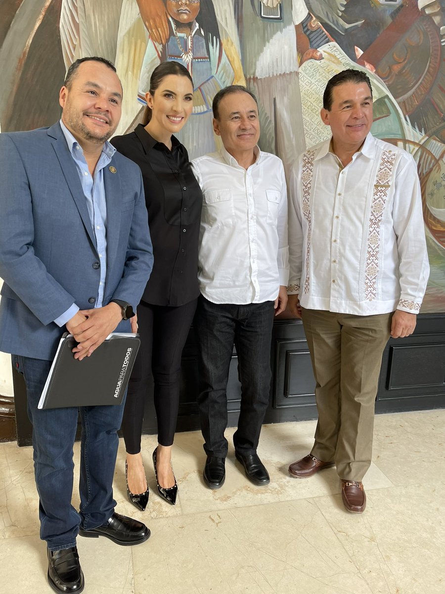 tuchy's tweet photo. Importantes reuniones, contraloría por la mañana y luego #AguaParaSonora con el Sr. Gobernador @AlfonsoDurazo, diputados @D_Ana_Bernal, @RubenGMA, promoviendo excelentes proyectos para mejorar el suministro de agua y el pago justo. Por lo pronto #AguaPrieta destaca en avances. https://t.co/0t16QkrEcR