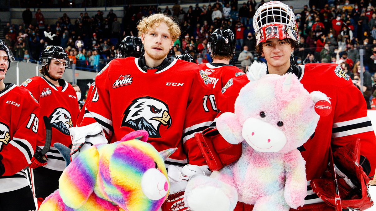 pdxwinterhawks's tweet photo. Goalie Gang 🤘 https://t.co/bOHXedynpW