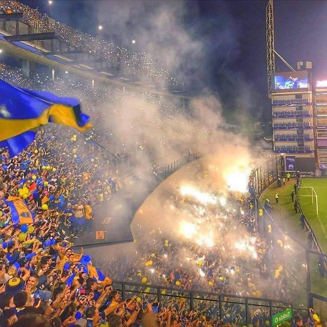 12/12 felicidades a todos los hinchas del más grande del mundo.