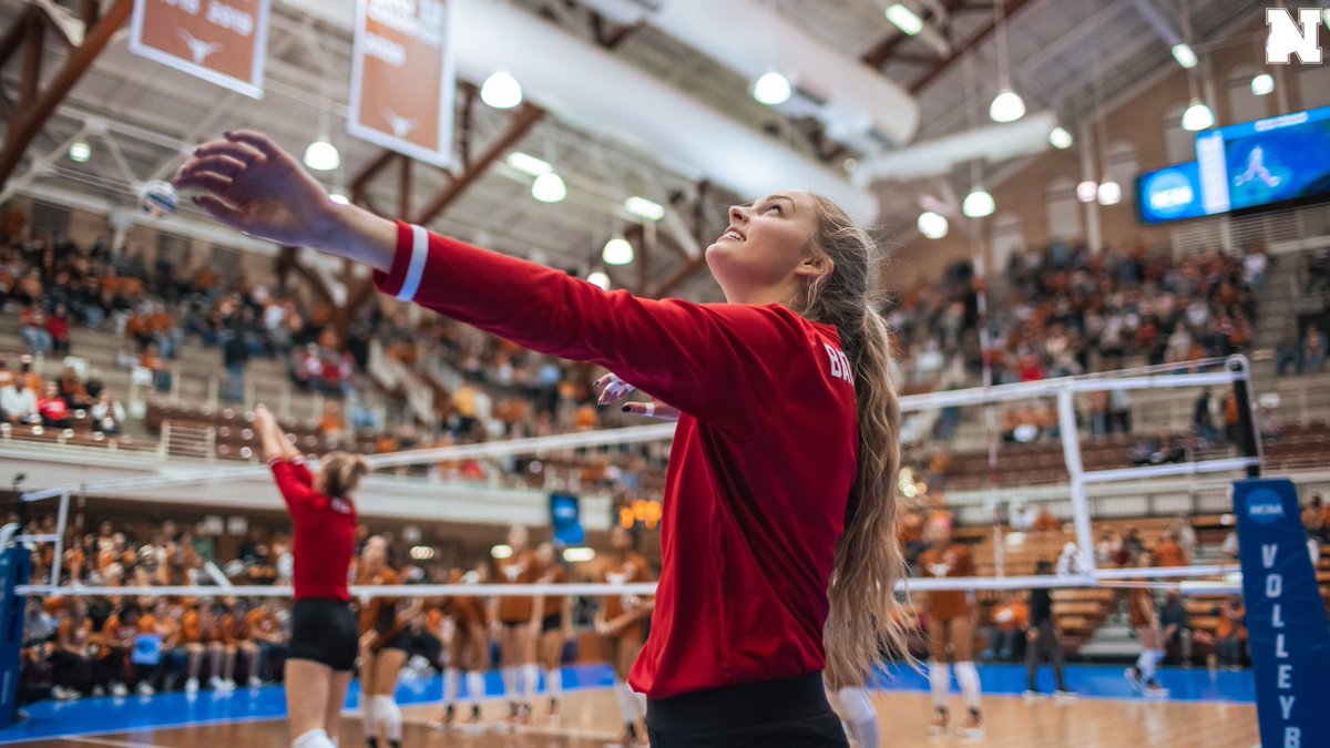HuskerVB's tweet photo. GIDDY UP 🌽 https://t.co/2pIN2DJeGO