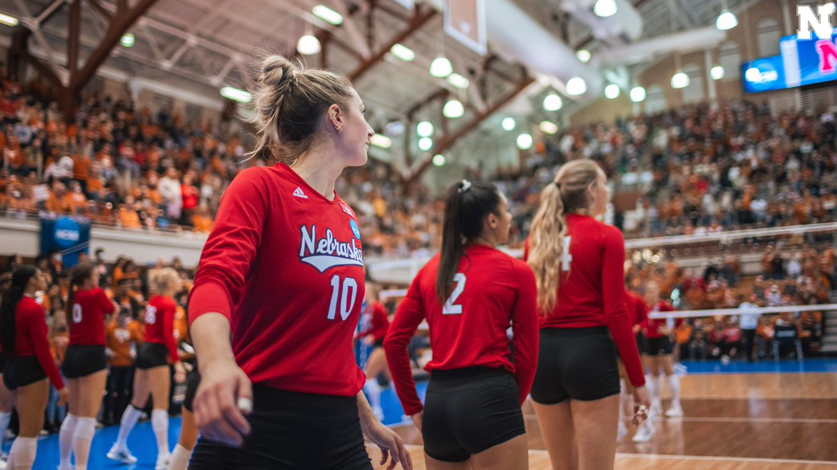 HuskerVB's tweet photo. GIDDY UP 🌽 https://t.co/2pIN2DJeGO