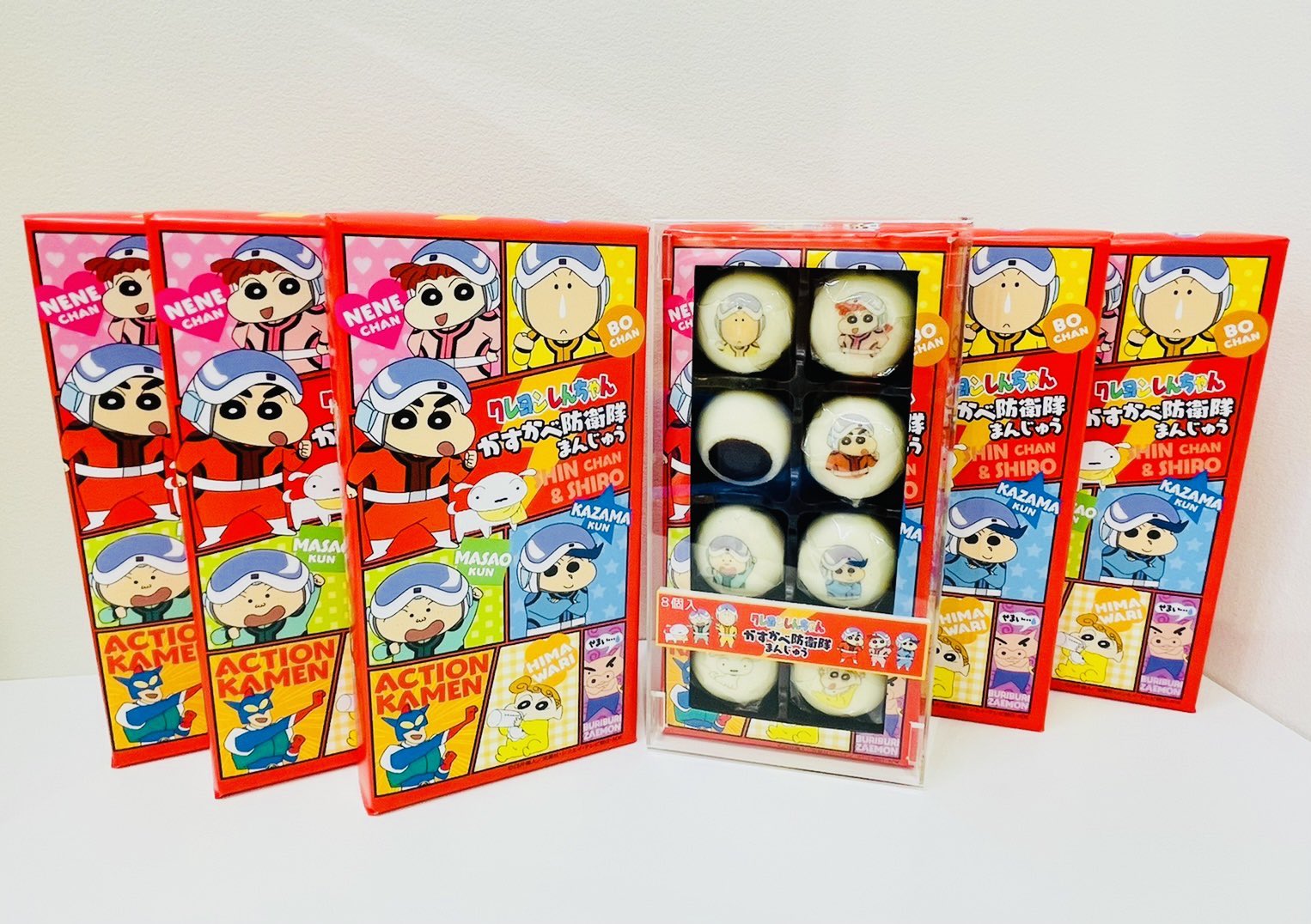 公式 クレヨンしんちゃんオフィシャルショップ アクションデパート沖縄店 今日も楽しく営業中 大人気のお饅頭 キャラクター が印刷された見た目も可愛いお饅頭です おやつタイムにいかがですか かすかべ防衛隊まんじゅう 756 税込 クレヨン