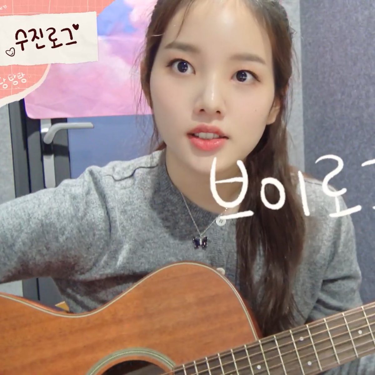 weeeklyfolder's tweet photo. happy birthday to our talented and precious leader, i hope you have a wonderful day today. we love you so much 🤍

#HappySoojinDay https://t.co/WuwDNnN4xa