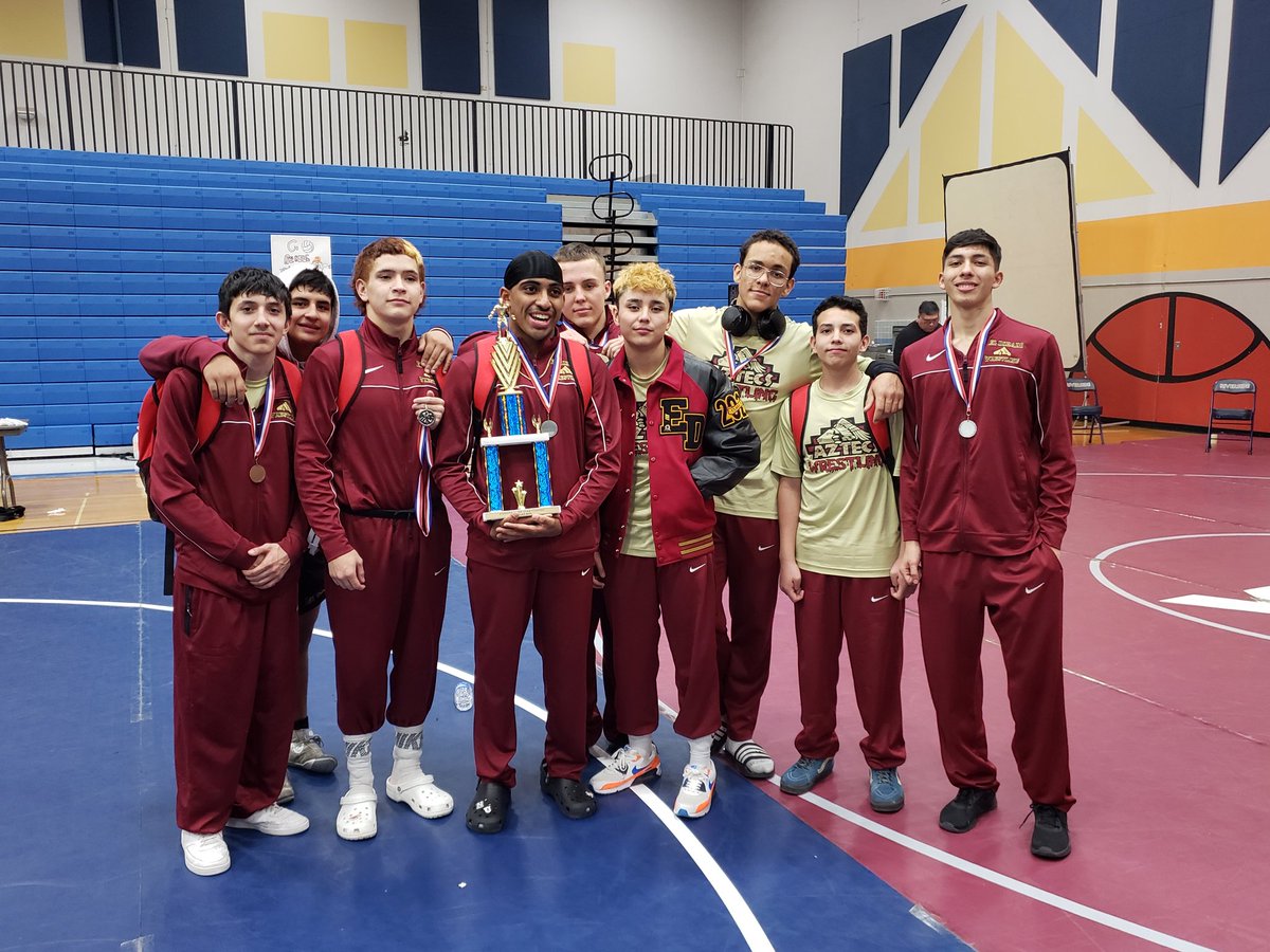 ELDO_Wrestling's tweet photo. 120lbs Jacob Casillas - 2nd place
132lbs Gerardo Farpon -2nd place
145lbs Thomas Nelson-3rd place
152lbs Joshua Ramirez- 2nd place
160lbs Nepolean Cox - 2nd place
182lbs Alexander Nunez - 1st place
195lbs Jon Banda -2nd place
220lbs Brenden Winge -2nd place
#OneEmpire https://t.co/FUrlRPZWQz
