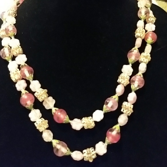lettycampos45's tweet photo. So good I had to share! Check out all the items I'm loving on @Poshmarkapp #poshmark #fashion #style #shopmycloset #vintage: https://t.co/jF68OWdSGi https://t.co/7xFYIVoAOS