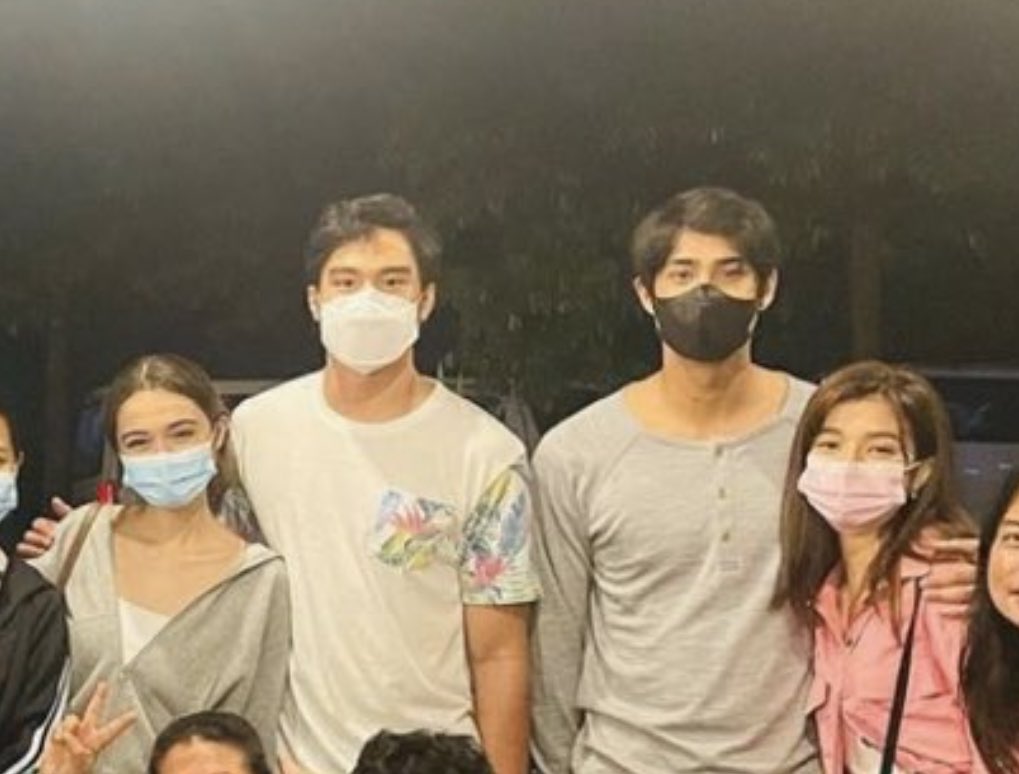 onlyfordonbelle's tweet photo. uyy naol, wala lng ang cute lang kase pare parehas sila ng height tas pose HAGSJSHAJAHAJ https://t.co/CeOnreWvSg