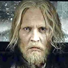 Even when he was imprisoned and exhausted, his eyes were full of magical power.
Johnny Depp himself disappeared into the role.
That's how great he is.
He is the one and only Gellert Grindelwald.
#JohnnyDeppIsMyGrindelwald
