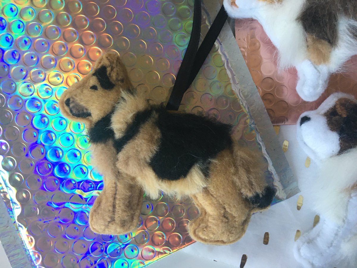 CortneyShop's tweet photo. Last call for #handmade #dog #ornaments - USPS First Class shipping deadline is 12/17. I am taking non-custom orders until 12/15. #holiday2021 #dogsoftwitter #Corgi #StBernard #goldenretriever #GermanShepherd #ChristmasTree #etsystore  https://t.co/Y7LVrjA3DF https://t.co/jM84Hdp3el