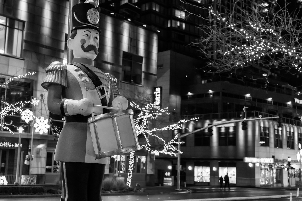 cosmicfrogz's tweet photo. @russimages Thank you 🙏🏻 

Dystopian Xmas https://t.co/Lx7AgweOaB