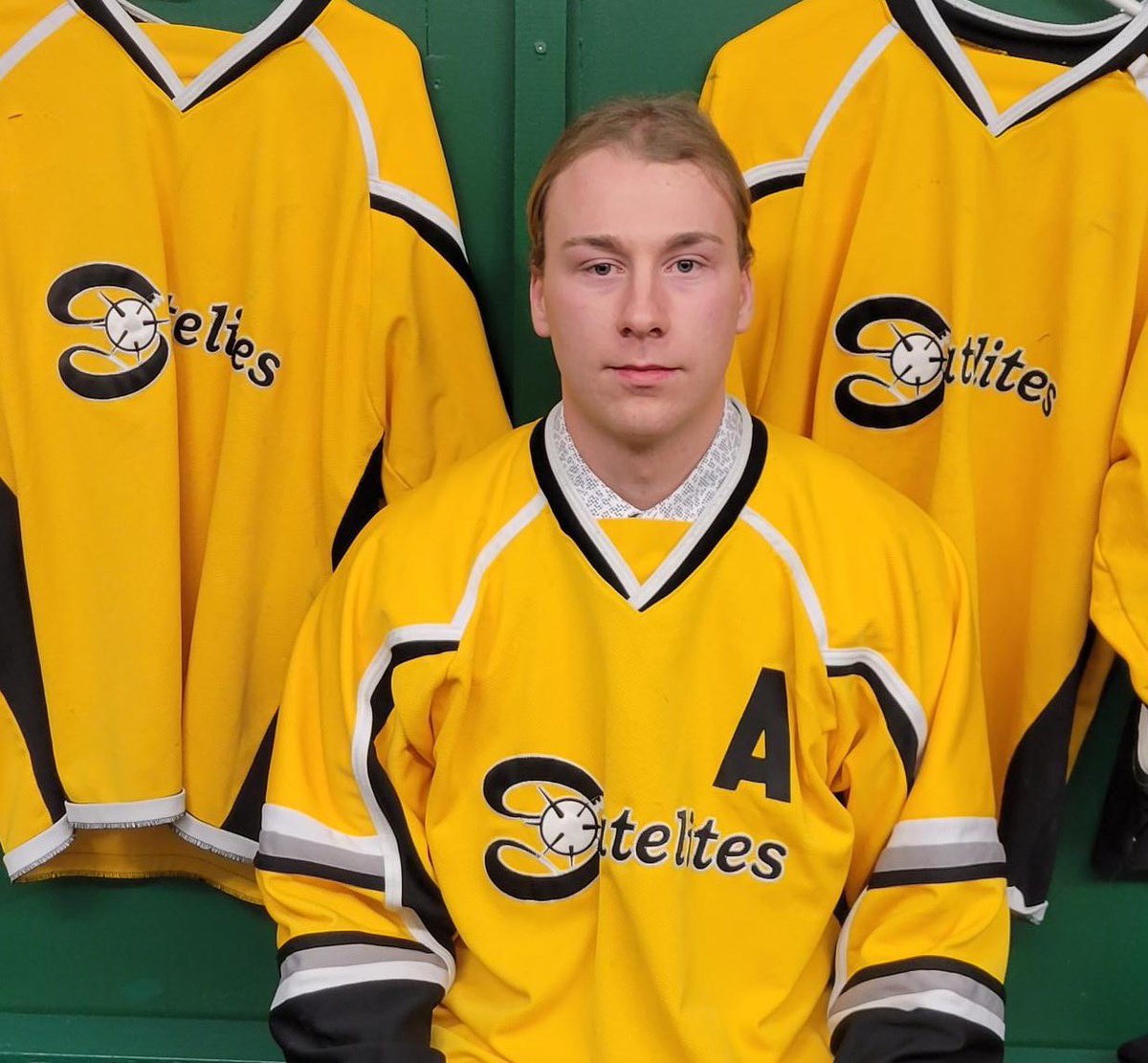 NorthWinnipeg's tweet photo. Get to know your Satelites: Jordan Klippenstein, 21, from West St Paul. He wears an A and is definitely a playmaker. "I'm one of the leaders on the team being that I'm a vocal person and really easy to talk to." @jklipper11 https://t.co/JvlECtRMjw