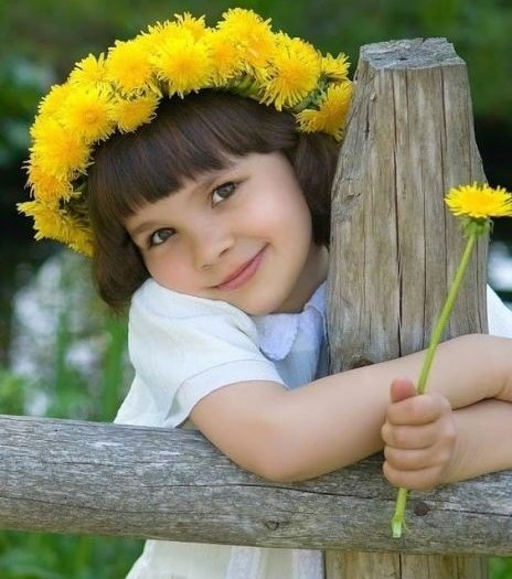 #صَبَاحُكُمُ_سُكَّرٌ💛
لُطفُ الرَّدِ يَبْني قُصُوراً مِنَ الوُدِّ.
