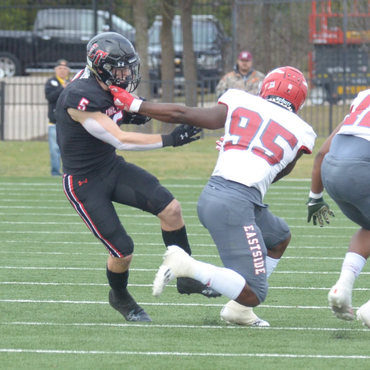 jayplot's tweet photo. Finally, gutty performance in his final game by @isaac_Norris5, who made 4 catches in the first half and missed most of second half with injured shoulder. Finished season with 80 catches and career with 115, which ranks 10th on the @LTHSCavFootball all-time list. https://t.co/vAuxiPjve6