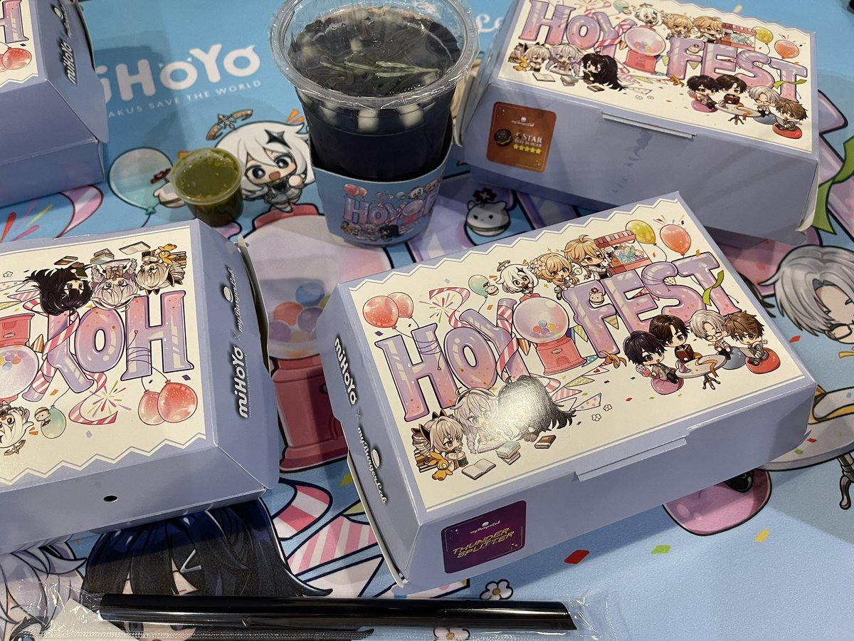 syeramon's tweet image. 💙⭐️💙⭐️💙⭐️🤩🤩🤩
#MIHOYO #HOYOFEST #BURGERLAB