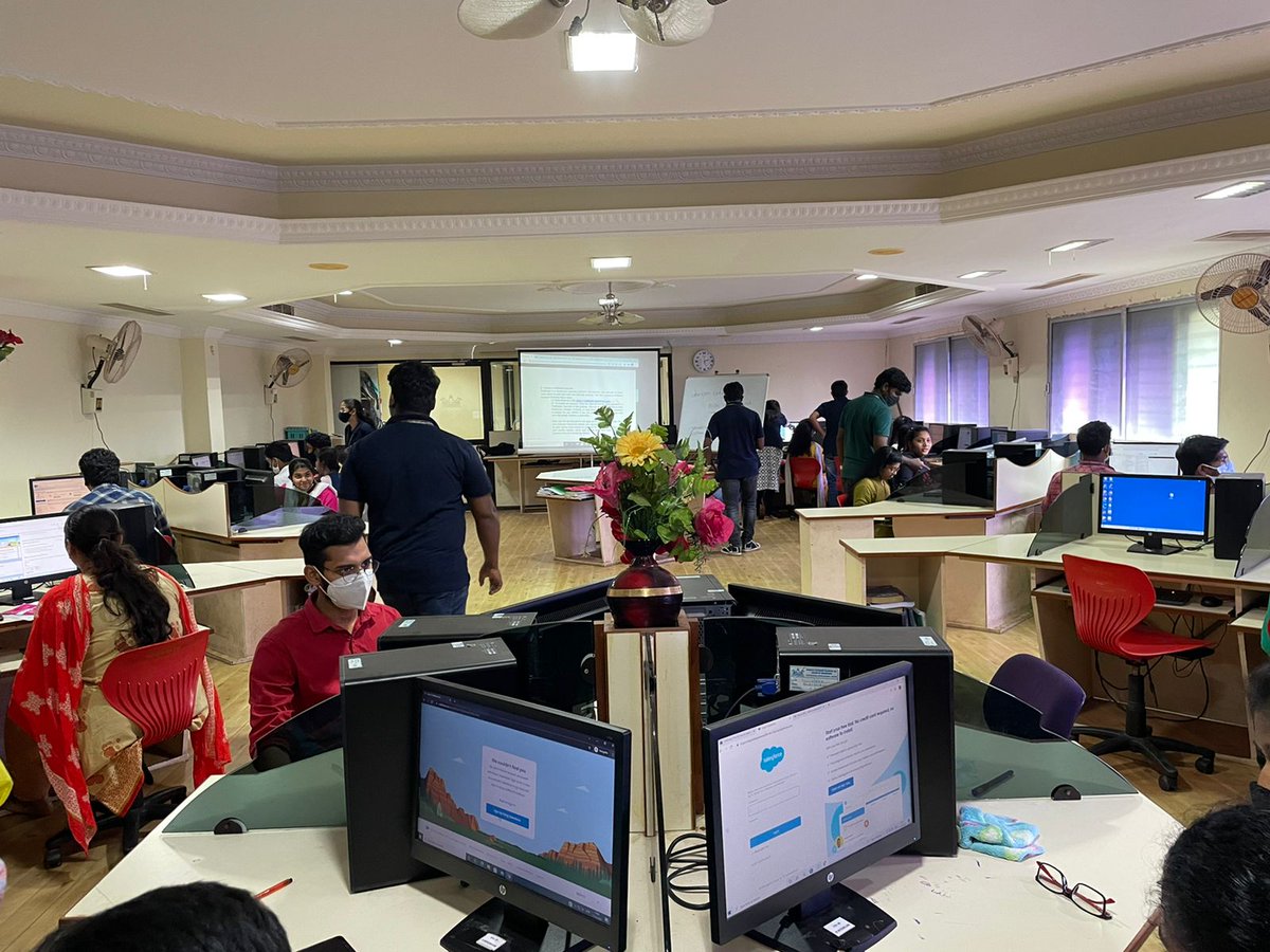 ponnana_rakesh's tweet photo. Sucessfully completed our first session on Salesforce to our juniors
We the #BAM team spread our knowledge on how to kickstart their career with Salesforce Technology.
They are excited and happy with the Swags and the technology.
@MVGRCEA @satyagoluguri @RenitaSFerreira @Bhanz19 https://t.co/wIepBxmCGm