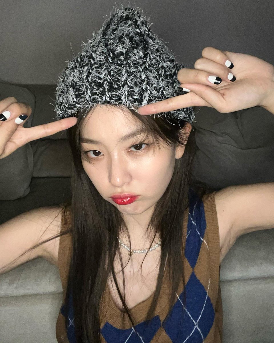 racheIisa's tweet photo. 👀 https://t.co/YG9MQFwwp8