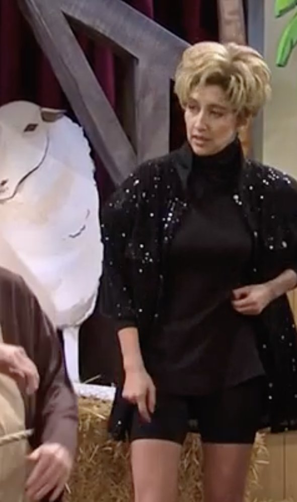 randomp1780's tweet photo. am i... am i... princess diana? #SNL https://t.co/8eDY4YJ2n2