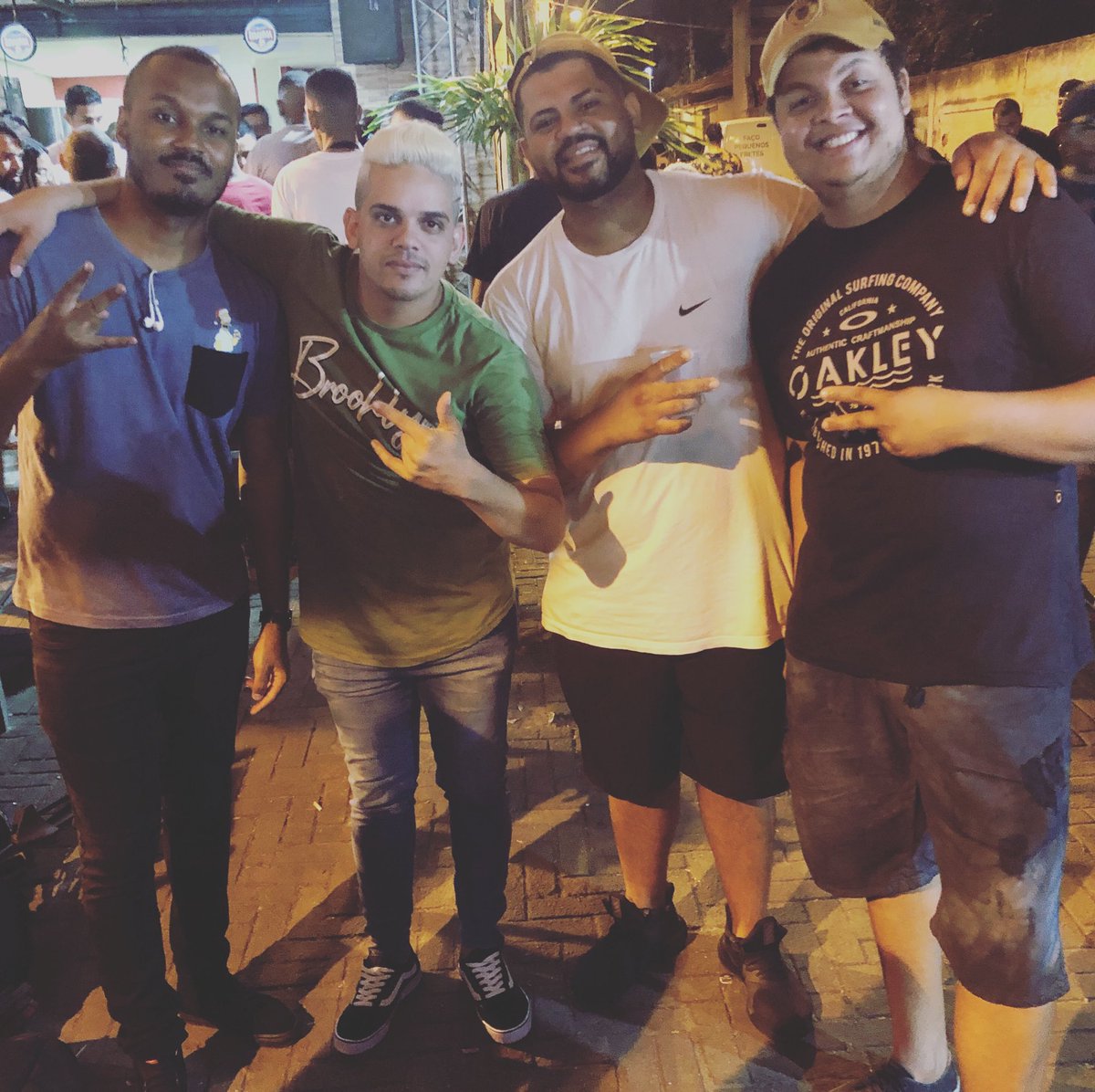 PintouRomance's tweet photo. Chegamos #pedradeguaratiba 
Vamos juntos 🙌🏽🎶🎶 https://t.co/fyF8xhZCyr